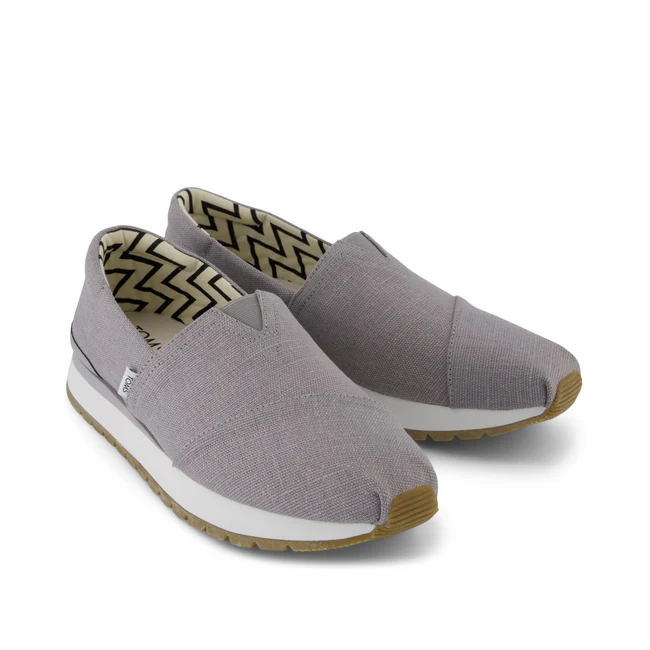best casual shoes for wide feet